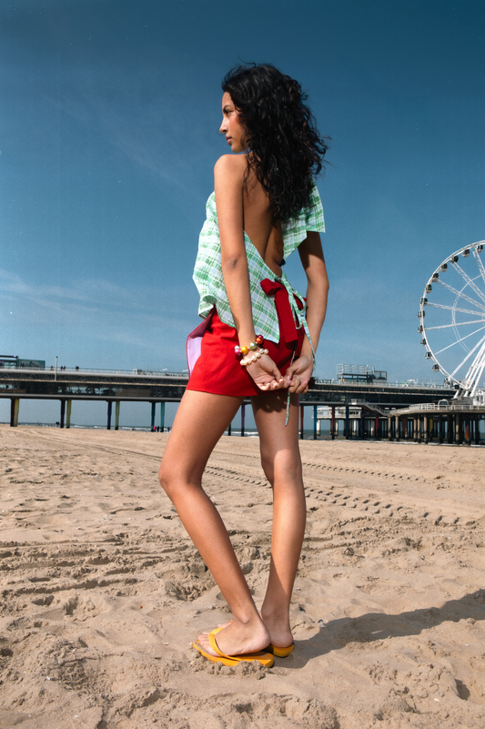 It's a wrap skirt red